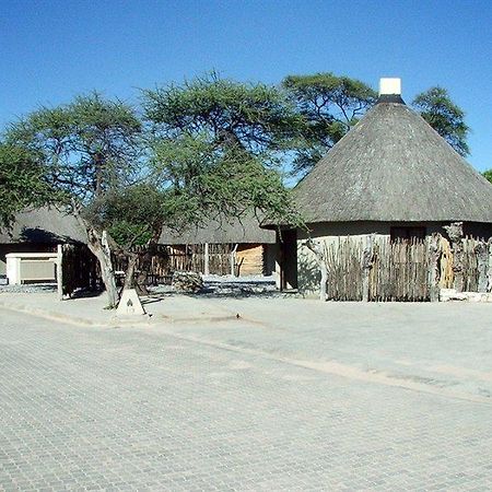 Halali Camp Hotel Etosha Exterior foto